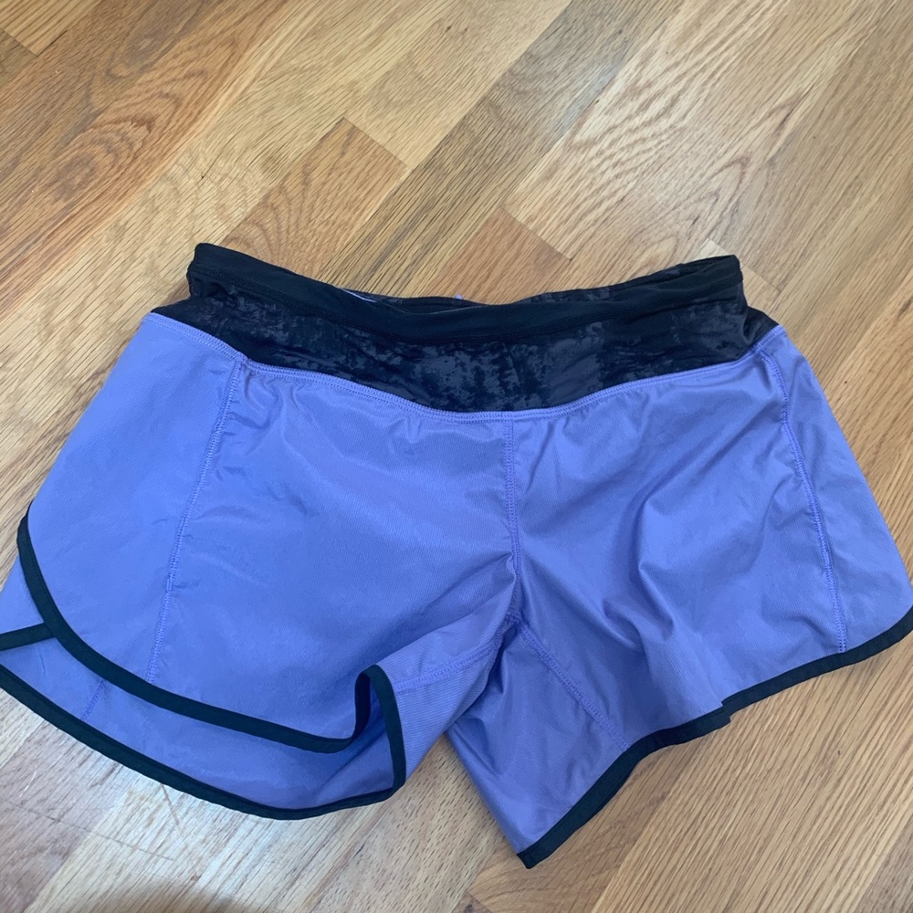 RARE PURPLE LULULEMON SHORTS ORIGINALLY $60 SIZE 4
